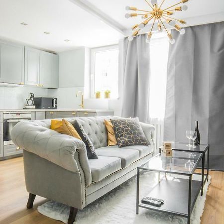 Przytulny Apartament Blisko Starowki Apartment กดัญสก์ ภายนอก รูปภาพ