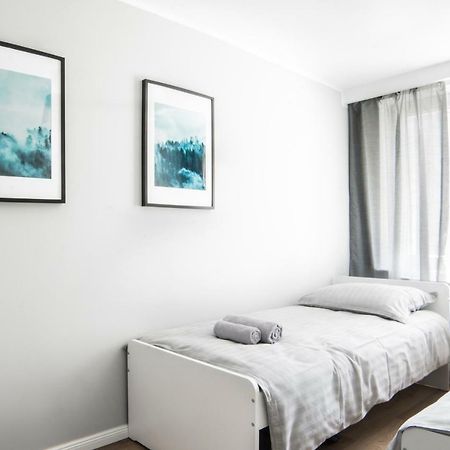 Przytulny Apartament Blisko Starowki Apartment กดัญสก์ ภายนอก รูปภาพ